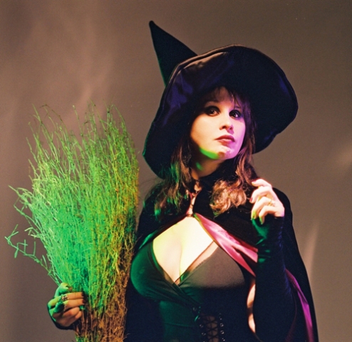 PENNY DREADFUL OF SHILLING SHOCKERS