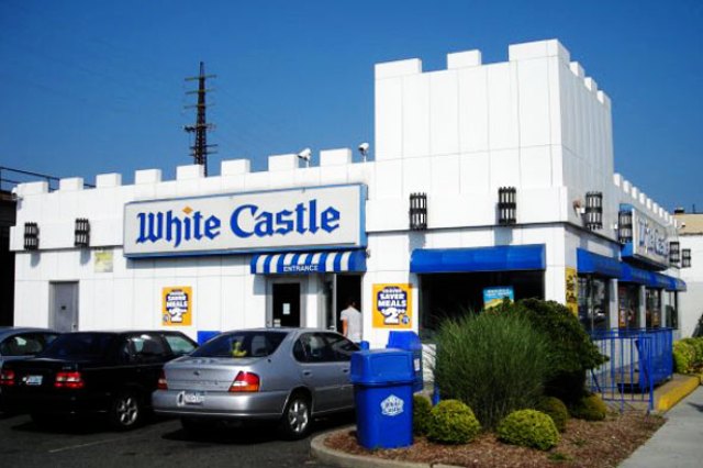 white-castle-store-590