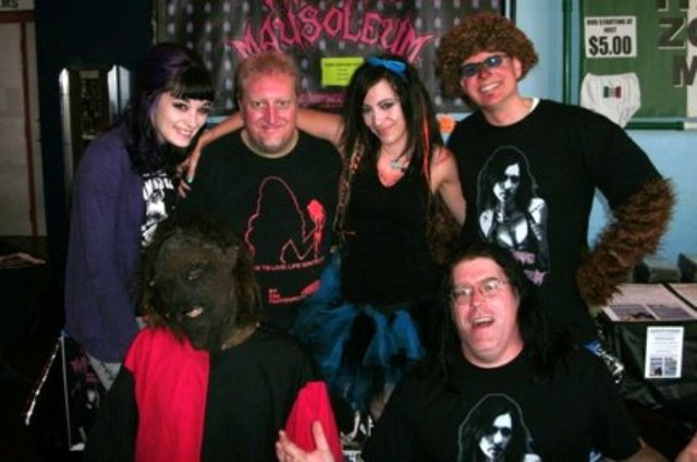 317851_10150328596694597_74995029596_8253093_1833338853_n