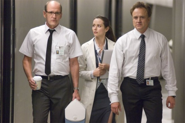 bradley-whitford-amy-ackers-and-richard-jenkins-in-the-cabin-in-the-woods-2011-movie-image-600x398