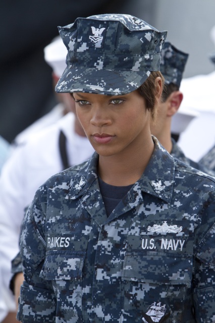 battleship_rihanna2__120223194246