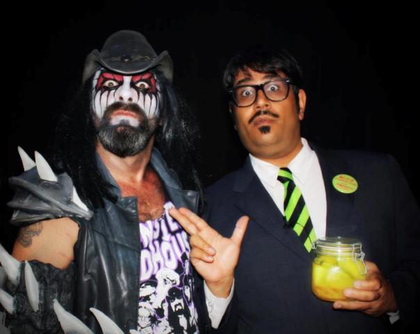 282756_10150914379933994_566675795_n