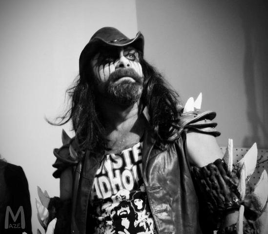 603576_10150914439438994_1111618755_n