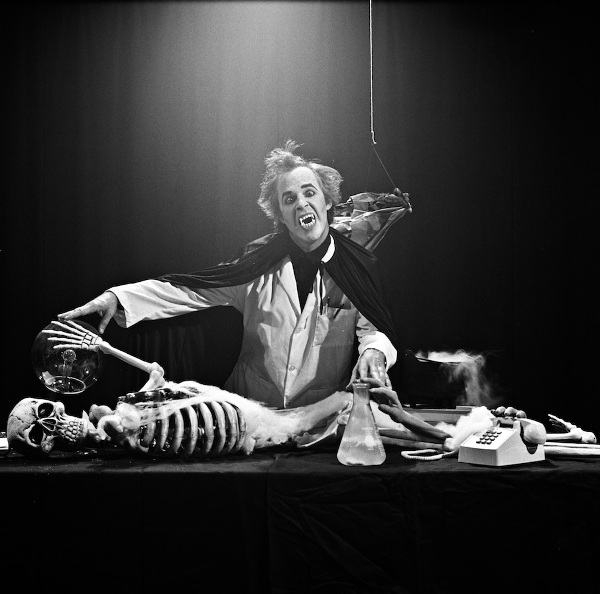 DrGhoul-still-72dpiSM