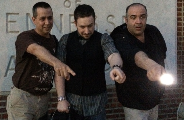 Seriously, am I the only one who knows how to act like he's seen a ghost? 