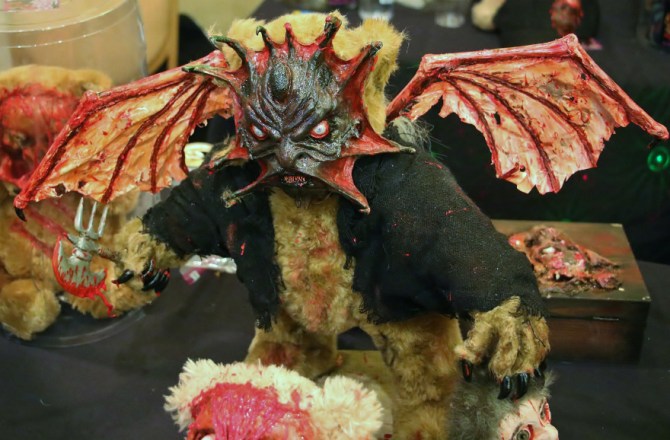 Jeepers Creepers Scare Bear 1