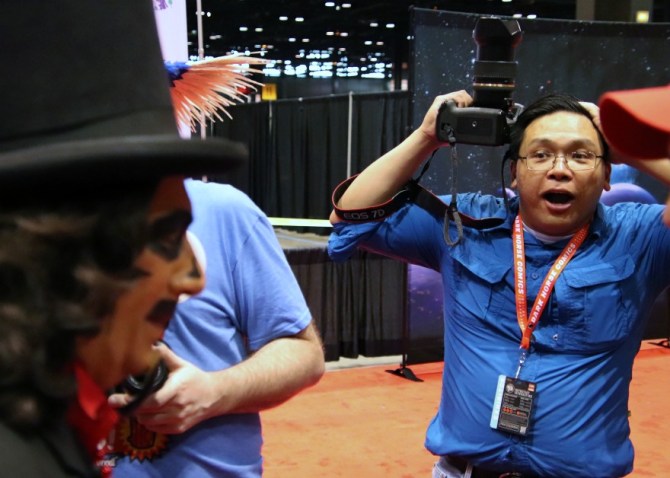 Man completely surprised to see TV horror host, Svengoolie, walk by