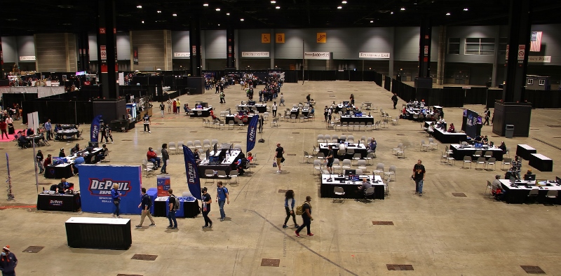 C2E2 gaming floor