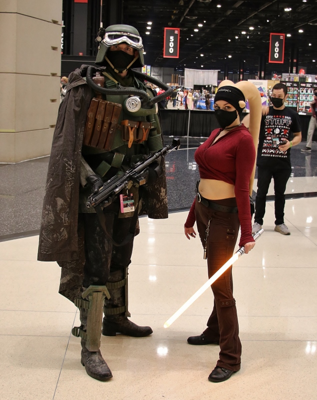 Twi'lek Cosplayer at the 2021 Chicago Comic & Entertainment Expo C2E2